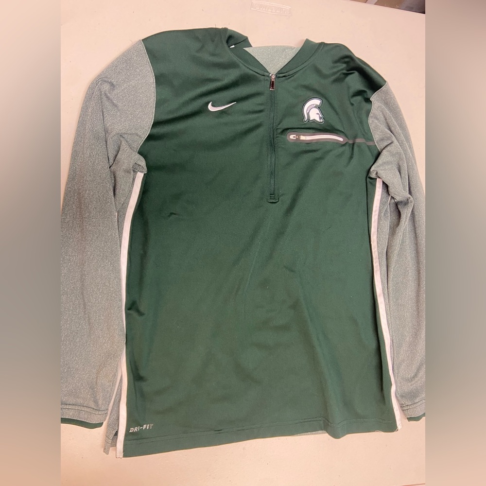 Women’s Green Michigan State University size L nike dry fit quarter zip